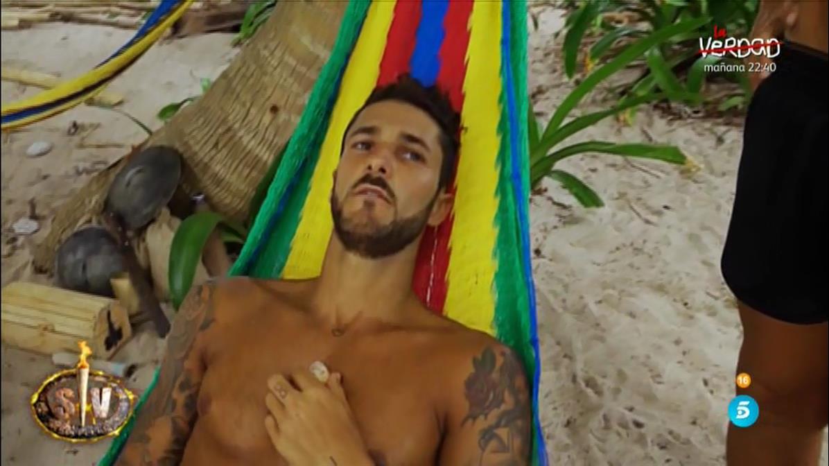 Supervivientes's tweet photo. Tensión entre @HugoPaz45 y @maestro_joao por el cambio de comida. ¿A quién apoyas?

🔁 Voy con Joao
❤ Apoyo a Hugo

> https://t.co/0FBgMJbayp | #ConexiónHonduras12 https://t.co/CoE94weAVr