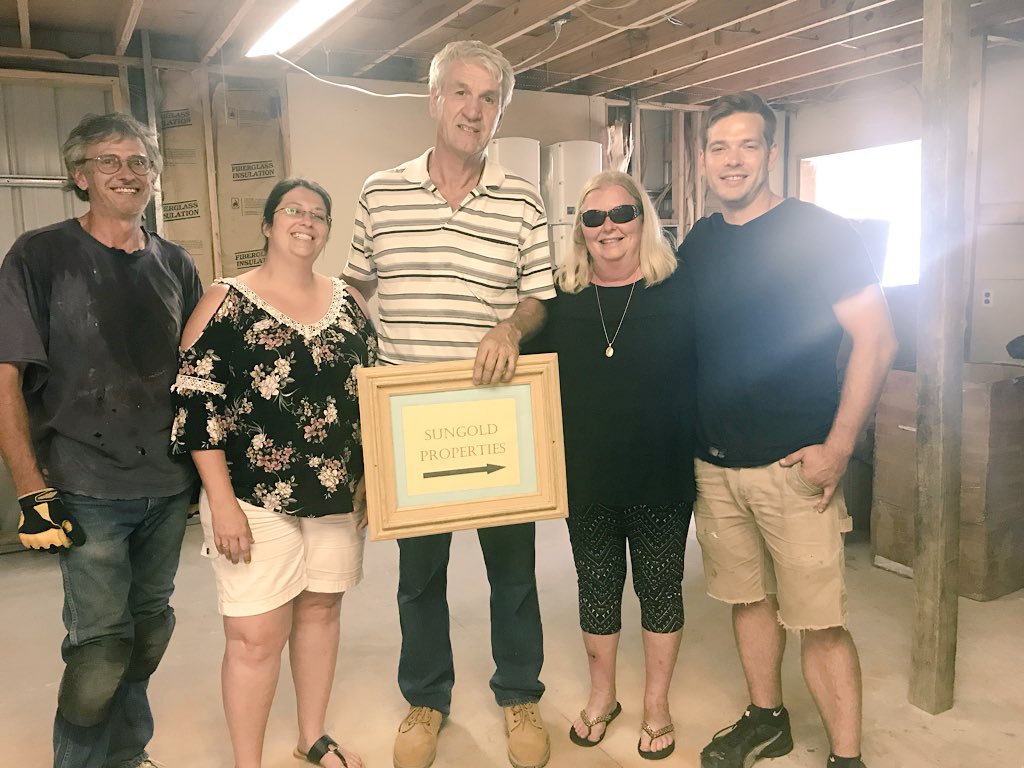 SungoldProperty's tweet photo. What a great team. It's a pleasure to work with these people. Thanks for your #comittment #loyalty #positivethinking #humor #sungoldproperties @SungoldProperty https://t.co/BXY8wrXJy5                   We started a new project: 3 new offices #Kingsland Lake LBJ #TexasHillCountry https://t.co/1TROWT6vot