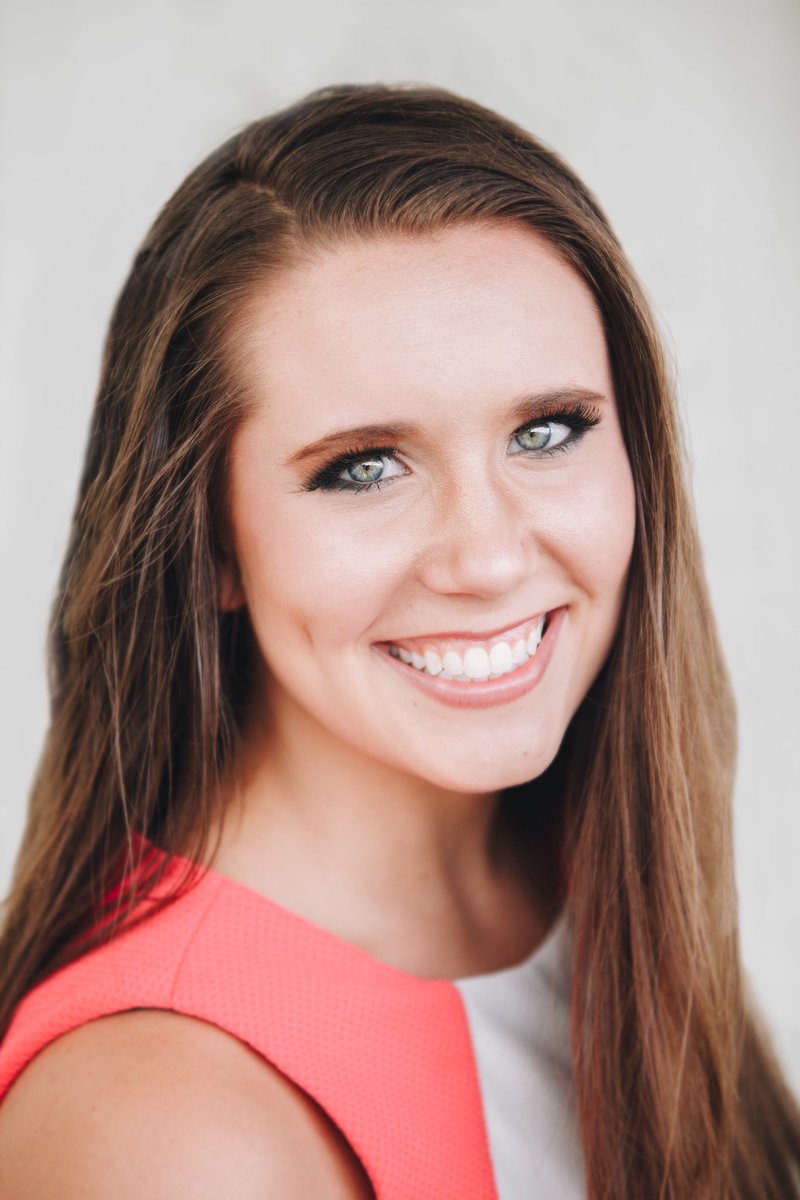 My new headshots showed up today for my agency! I feel all business professional now 😋