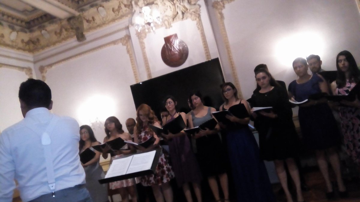 elsergiotorres's tweet photo. Tras el estreno en CUU del Stabat Mater de Karl Jenkins, vamos por más: Coros de Ópera, Templo Metodista de La Santísima Trinidad -Independencia y De la Llave- Junio 8 a las 8 de la noche, entrada libre
#Concertante #QuintaGameros #OperaSingers #TalentoCUU https://t.co/AyYjHpEYdB