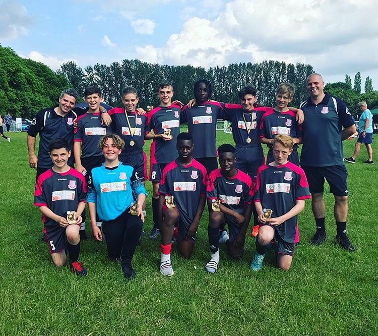 FrankiePortell2's tweet photo. East Peckham boys❤️ https://t.co/rNorw0BoUE