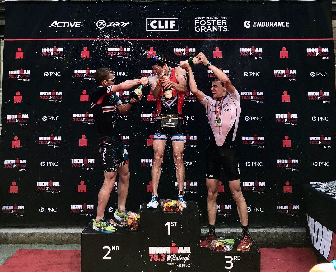 IRONMANtri's tweet image. It’s time to celebrate in the City of Oaks! 🌳 🍾 Congratulations to the podiums of #IM703Raleigh presented by @PNCBank!

🥇@JackLaundry93 3:55:23
🥈@MattChrabot 3:58:22
🥉@libinracing 3:59:57

🥇 @mbkessler 4:21:14
🥈 @hjacksonracing 4:25:55
🥉 @stephanieroy3 4:27:00