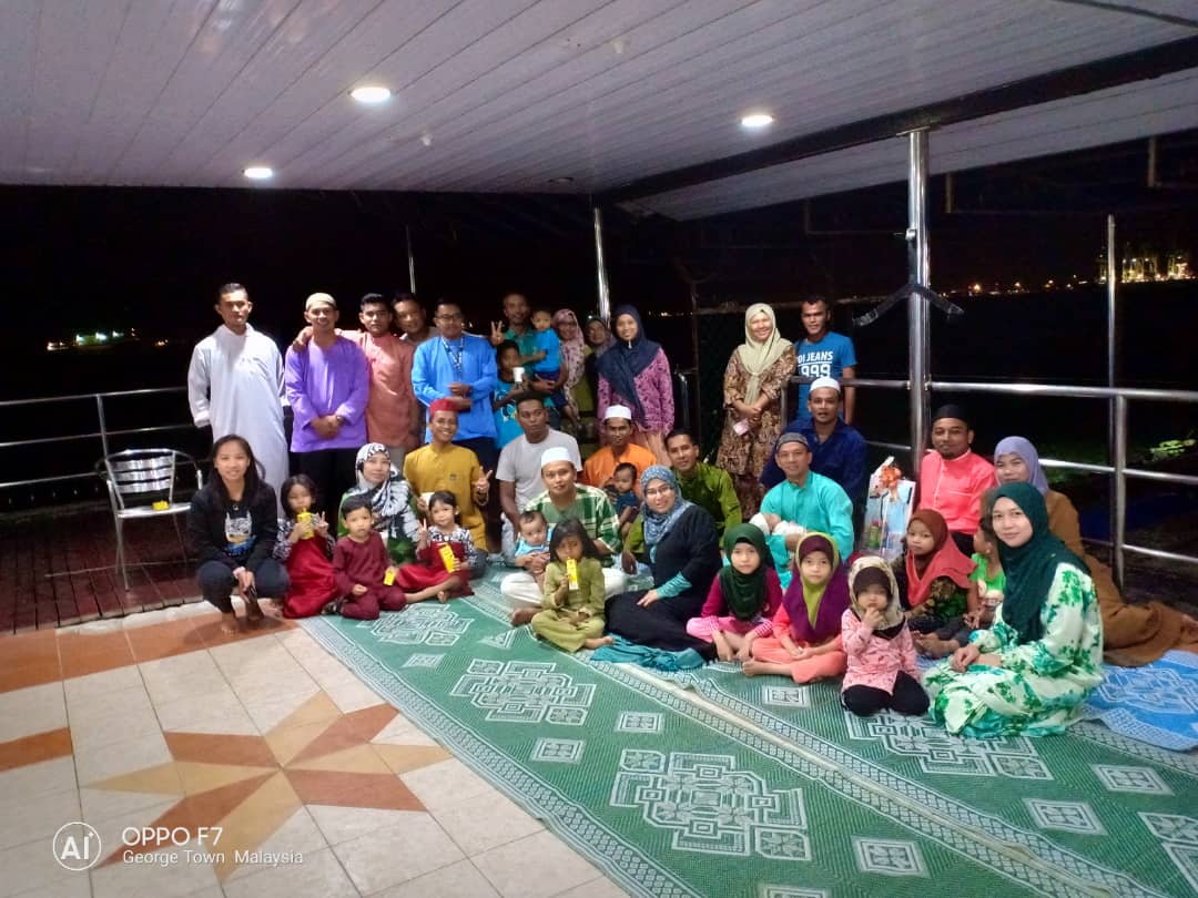 rnopenang's tweet photo. Majlis berbuka puasa bersama warga RNO Penang bersama keluarga bagi mengeratkan silaturahim warga bersama keluarga
@mykamarul 
@tldm_rasmi https://t.co/wI39l2uVjE