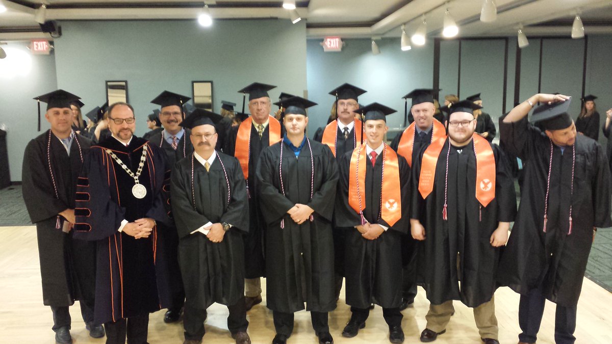 SUNYEmpire's tweet photo. .@DavidBejou We'd like to call your attention to our graduates who are wearing red, white and blue cords over their regalia. These are graduates who are current or former members of the military and we recognize and honor them today. #ESCGrad #military #veterans https://t.co/6s64OQSHcR