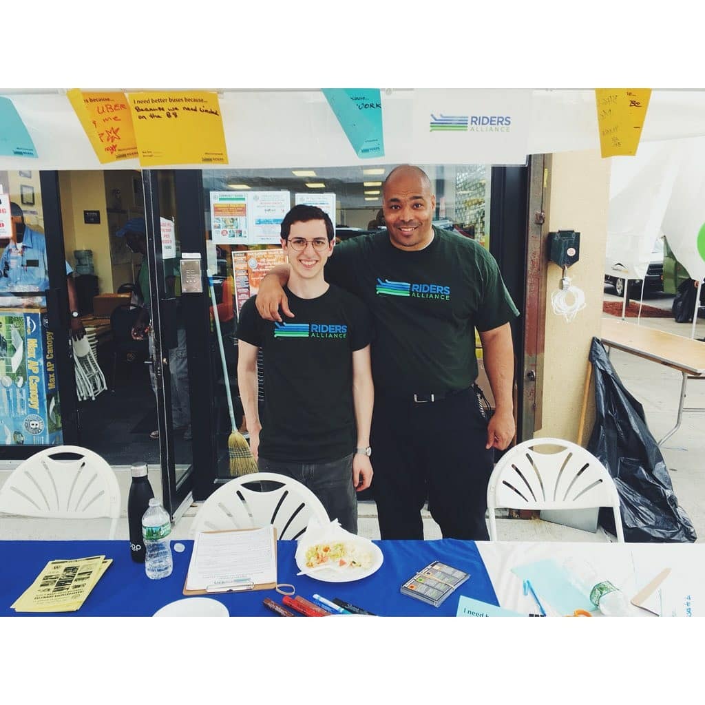 RidersAlliance's tweet photo. Riders Alliance members spoke to riders in Brooklyn about the fight for better bus service.
#busturnaround #fixthebus https://t.co/IxSFvfGsP3