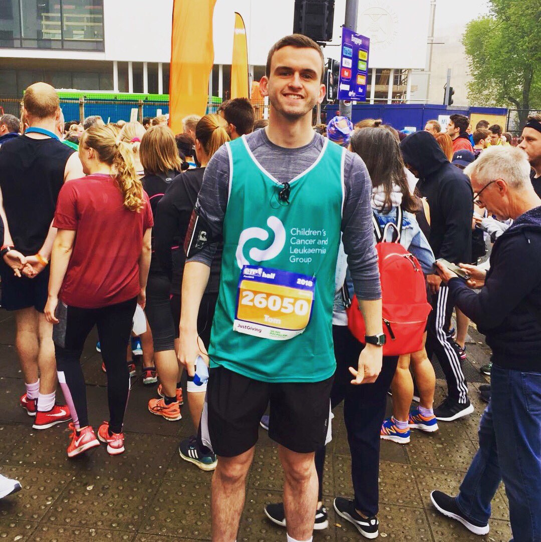 One week since my Half Marathon at the #EdinburghMarathonFestival and we’ve now raised £441 for @CCLG_UK, @CrohnsColitisUK & @macmillancancer 🏃🏻‍♂️🙌