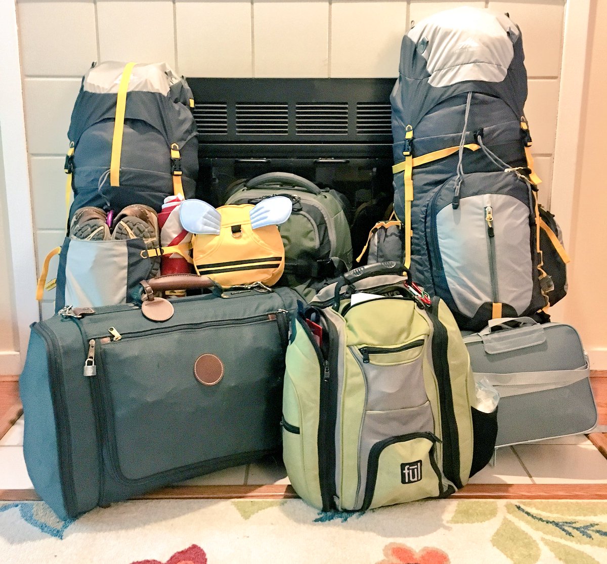 UnsettleDown's tweet image. On this day one year ago, we set out on our journey to #nomad life. We flew to #Florence #Italy through #Frankfurt.

Today we fly to Austin, TX then Tahoe, CA before headed to Bergen, Norway. 

#UnsettleDown #travelblog 

Check our unsettledown.com for our story!