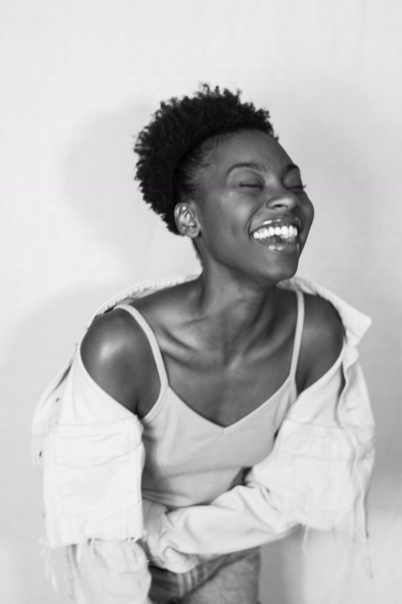 _kenmay's tweet image. Behind my resting bitch face, is a goofy girl who just wants to take photos 🦋 📷@Smoozus