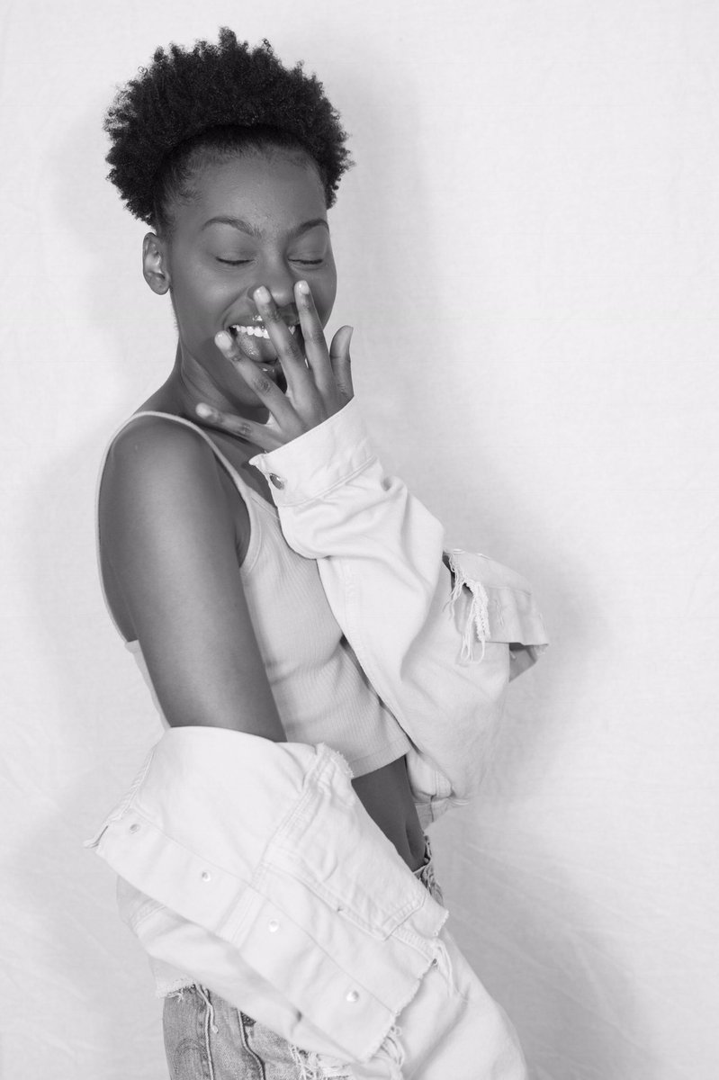 _kenmay's tweet image. Behind my resting bitch face, is a goofy girl who just wants to take photos 🦋 📷@Smoozus