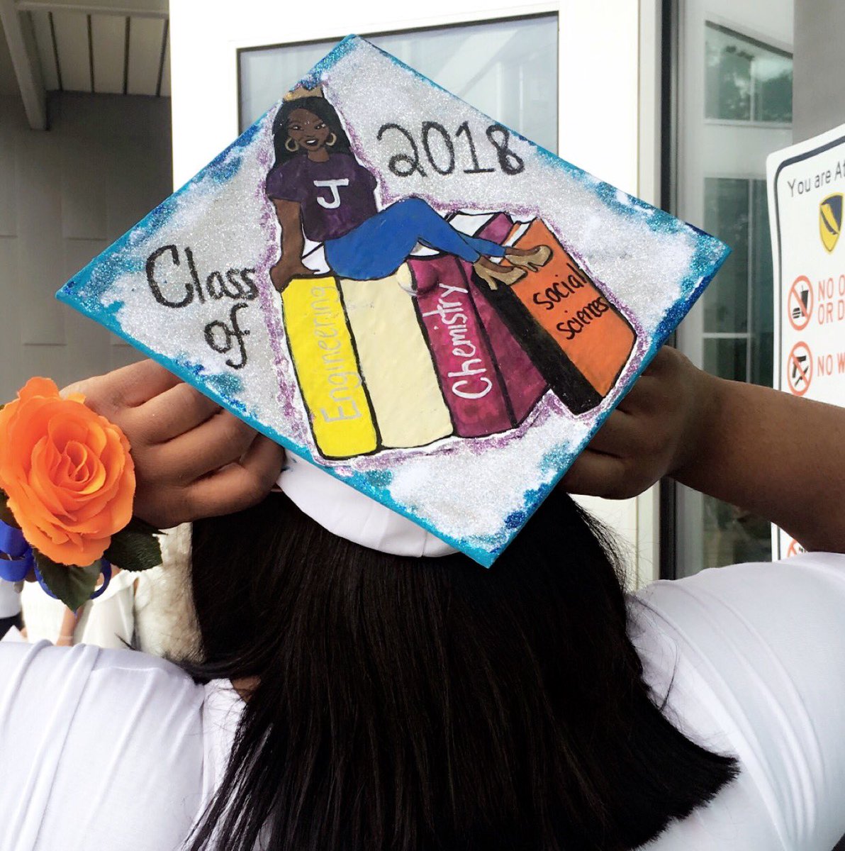 Bree_fore's tweet photo. 4 years of hardwork and dedication and here I am. Strived to get both my maryland state diploma and took extra classes to get my Poly Dipoma! Chapter 1 down, Chapter 2 to go....#Poly18 #PolyAlum #FutureElectricalEngineer👩🏾🎓 https://t.co/dJz1y0K26W