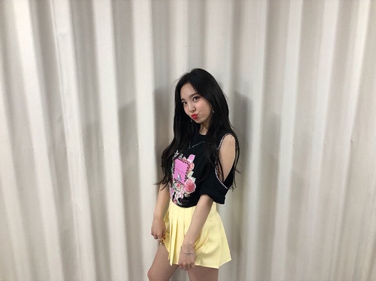 nayeonpics's tweet photo. https://t.co/l5Ke6f1Qj1