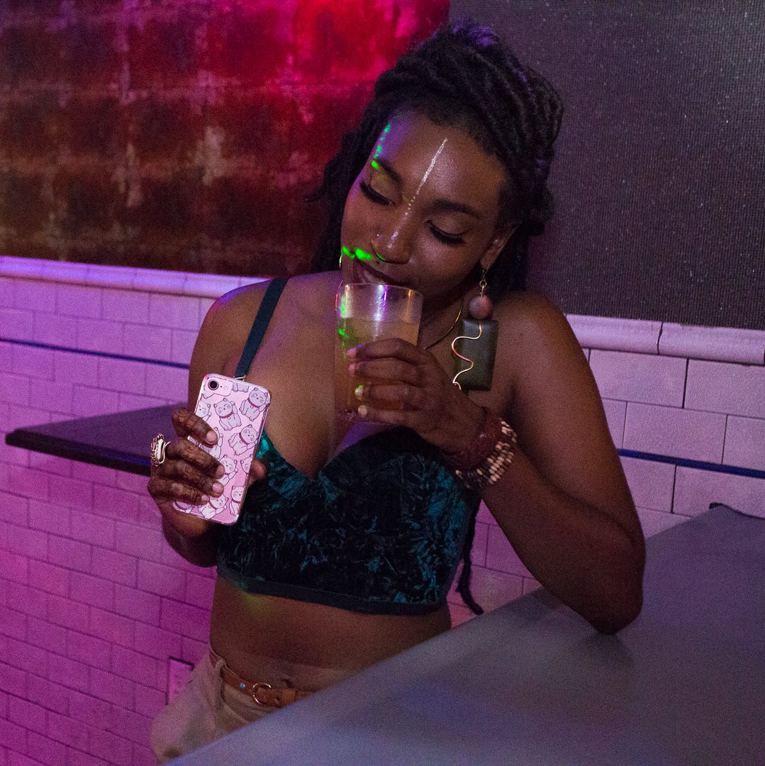 Le_GooLord's tweet photo. Happy Bornday To A Hella Long Time Friend of Mine. @_Makedas1 🌹
#CelebrateYours #ImTalking20YearsHere #HowCanINot? #NobleShotThis https://t.co/Lx9FNHJbLn