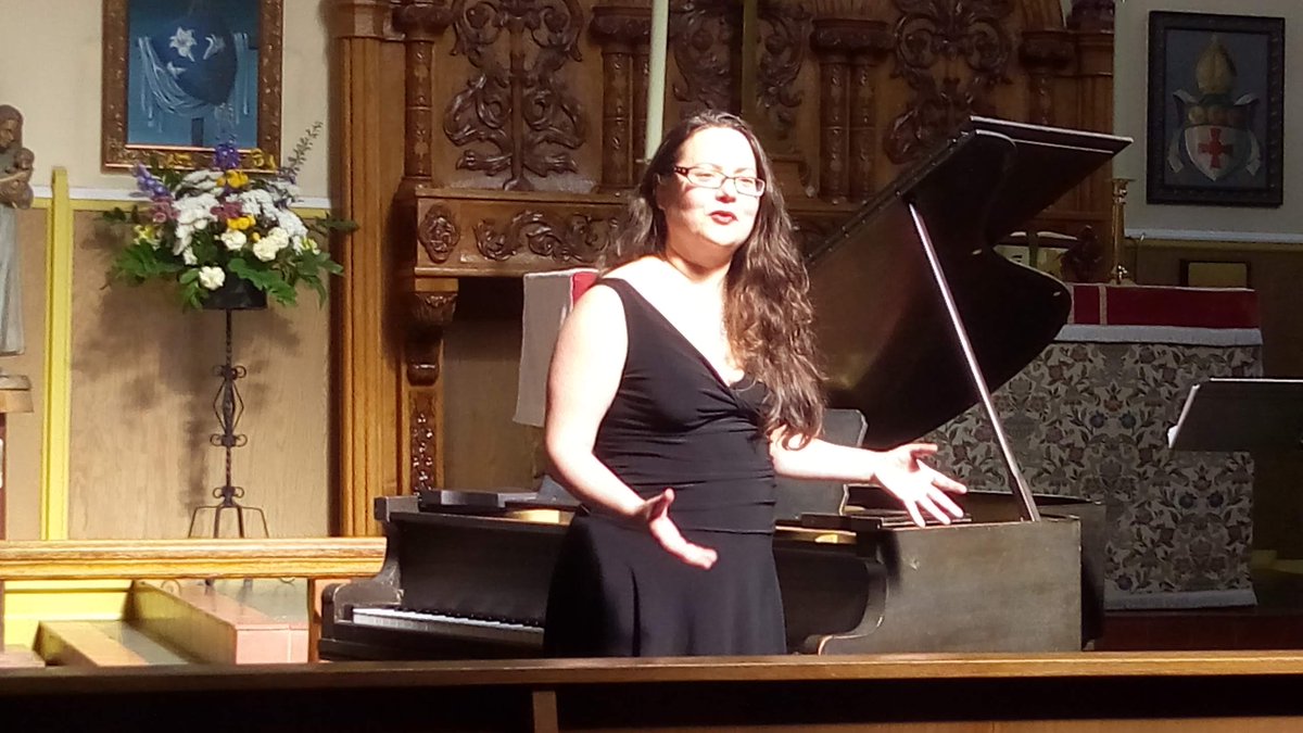 OakBayMusic's tweet photo. Two amazing New Music concerts yesterday, performed by Cathy Fern Lewis (@fern_cathy), Rachel Iwaasa ( @rkiwaasa ) and the Victoria Composers Collective ( @viccomposers )
Final concert this afternoon at 2 pm - The Listening Artist, Local Perspectives https://t.co/BZe0YqJwoM https://t.co/a5KqdSnSVw