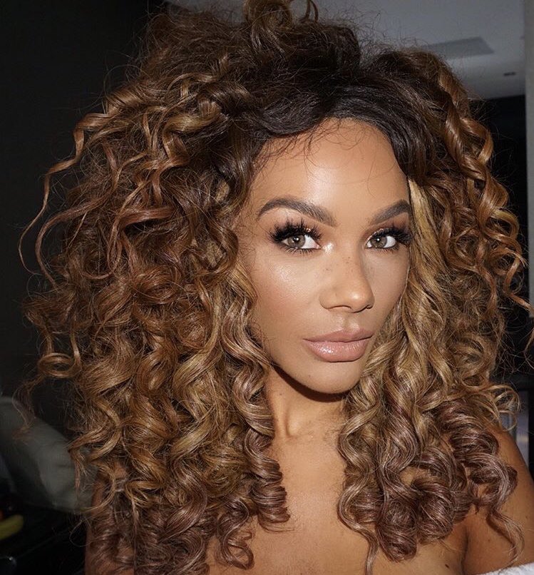 marnie's tweet image. Gorgeous @chelseehealey wearing the contour pallet from @bothwayscm for the soap awards last night! Get yours now at bothwayscosmetics.com