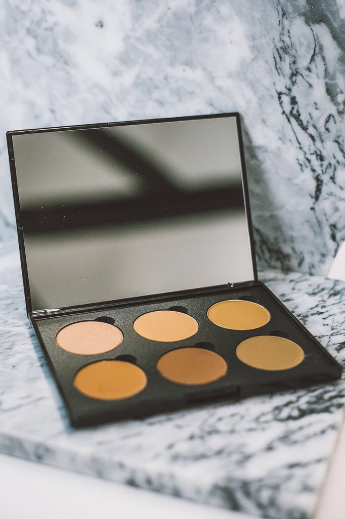 marnie's tweet image. Gorgeous @chelseehealey wearing the contour pallet from @bothwayscm for the soap awards last night! Get yours now at bothwayscosmetics.com