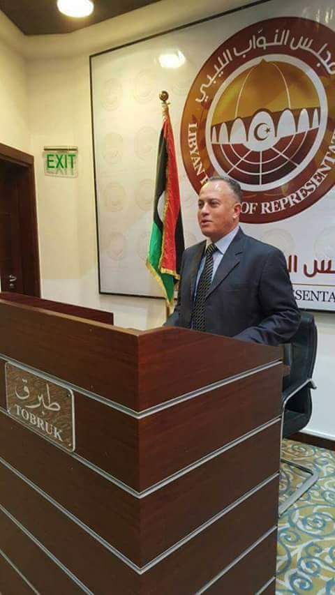 النائب #نبيل_عون 
إنا لله وإنا اليه راجعون/ سياده النائب نبيل عون انتقل الى رحمة الله هو وزوجته وابنه آثر حادث سير عصر اليوم علي الطريق الصحراوي طبرق اجدابيا تغمدهم الله بواسع رحمته