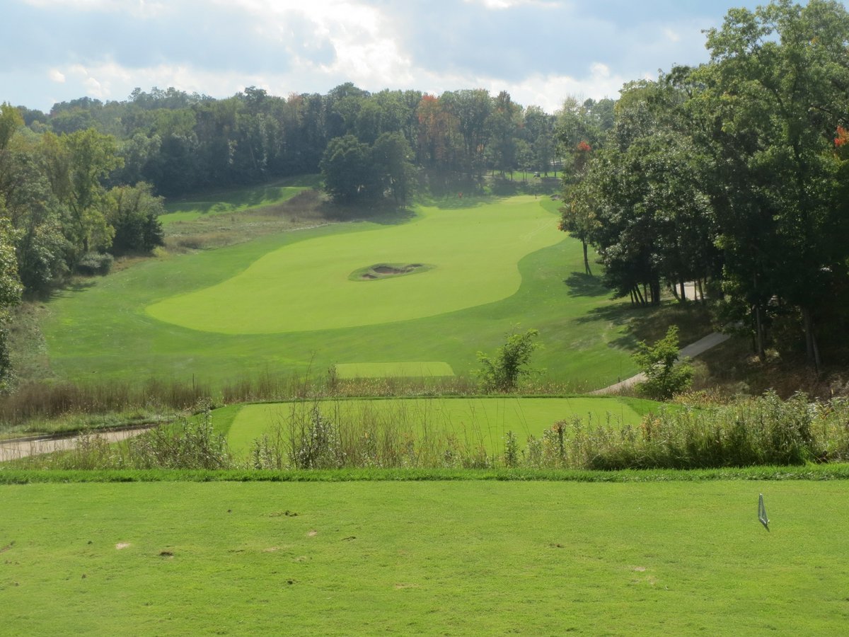wiscogolfaddict's tweet photo. My #34 favorite #golf course I've played: @WildRockGolf in #WisconsinDells. A majestic @HurdzanGolf/#DanaFry (now of @FryStrakaGolf) #resort course with amazing elevation, fun hole variety and wild greens. 17 is one of my favorite par 3's in the state #underrated #fungolf https://t.co/sRHFG7JT2o