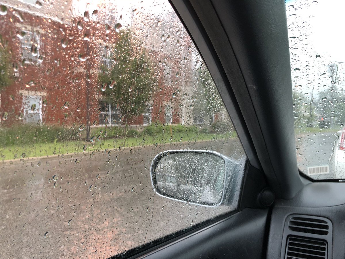 iownjd's tweet image. Soccer is life ⚽️, but I want no parts of this. Soaked in a matter of seconds 😩, one minute it’s sunny and 80°, the next it’s hurricane and heavy thunderstorms. 🤦🏾‍♂️ #midwestproblems