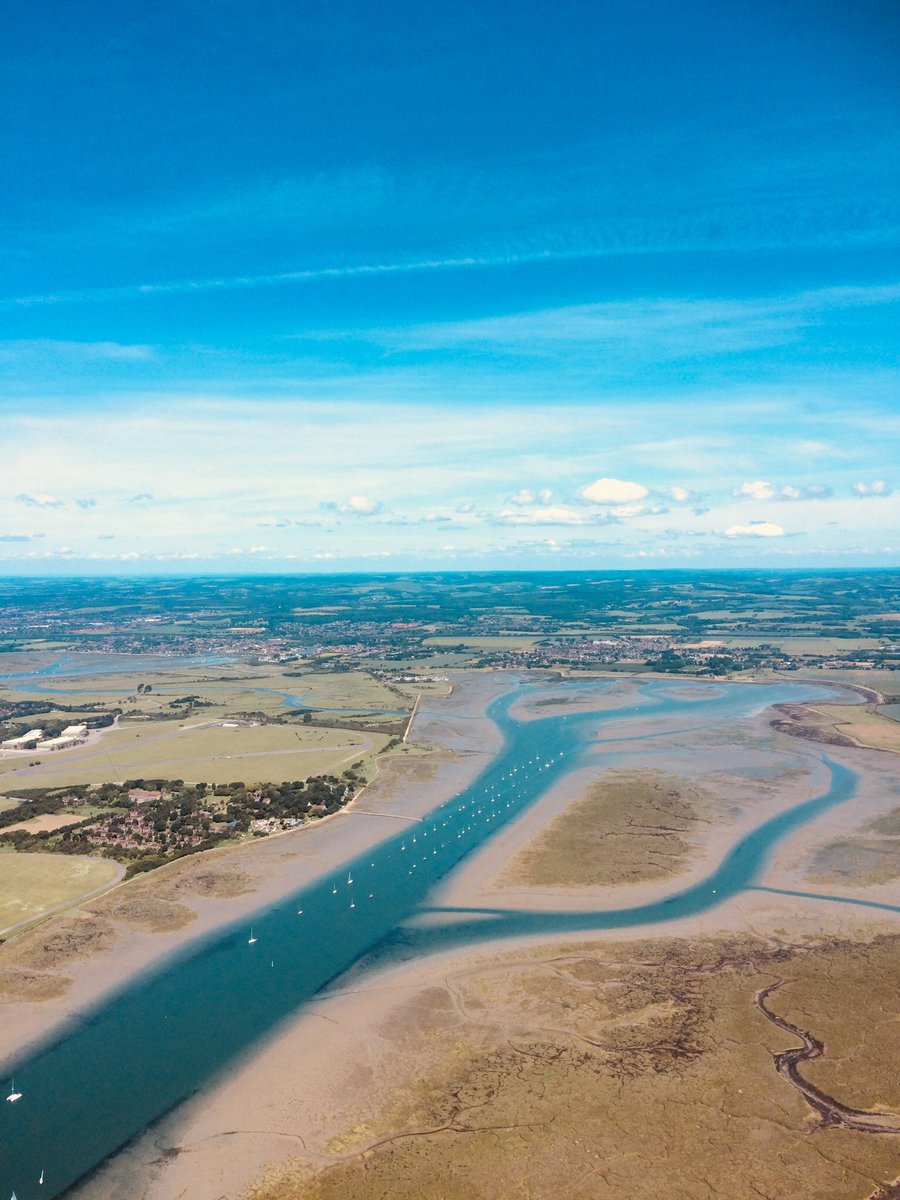 JacquiChurchil's tweet photo. #HelicopterFun #MumandDaughterTime #Chichester #WestWittering #LoveLivingHere https://t.co/IhdSKavvqt