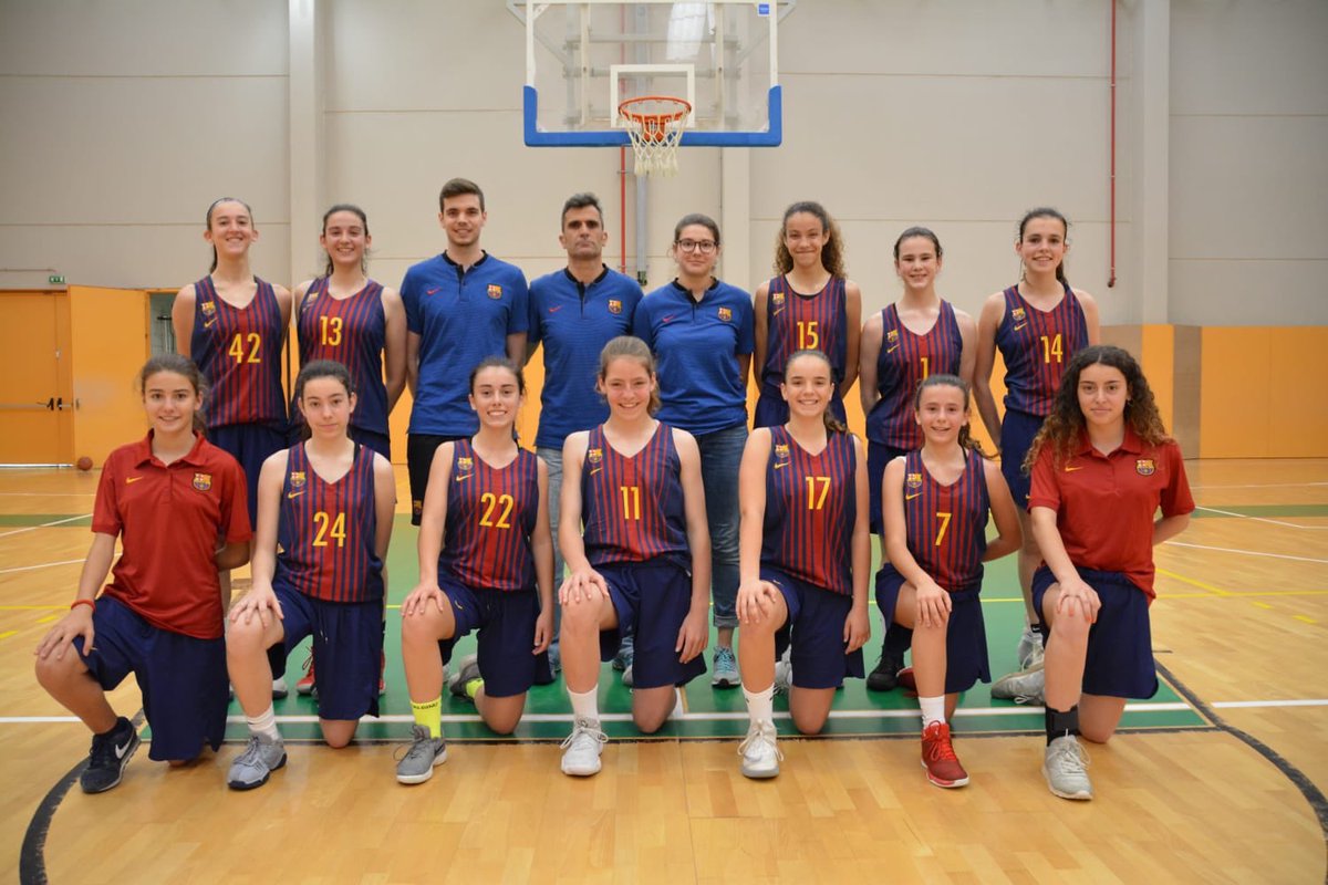 peresancerni's tweet photo. Orgullós de totes vosaltres....@FCBbasket_fem Infantil Femení 2005,. Sots campiones de Barcelona B-1 https://t.co/dzogkyNpUA