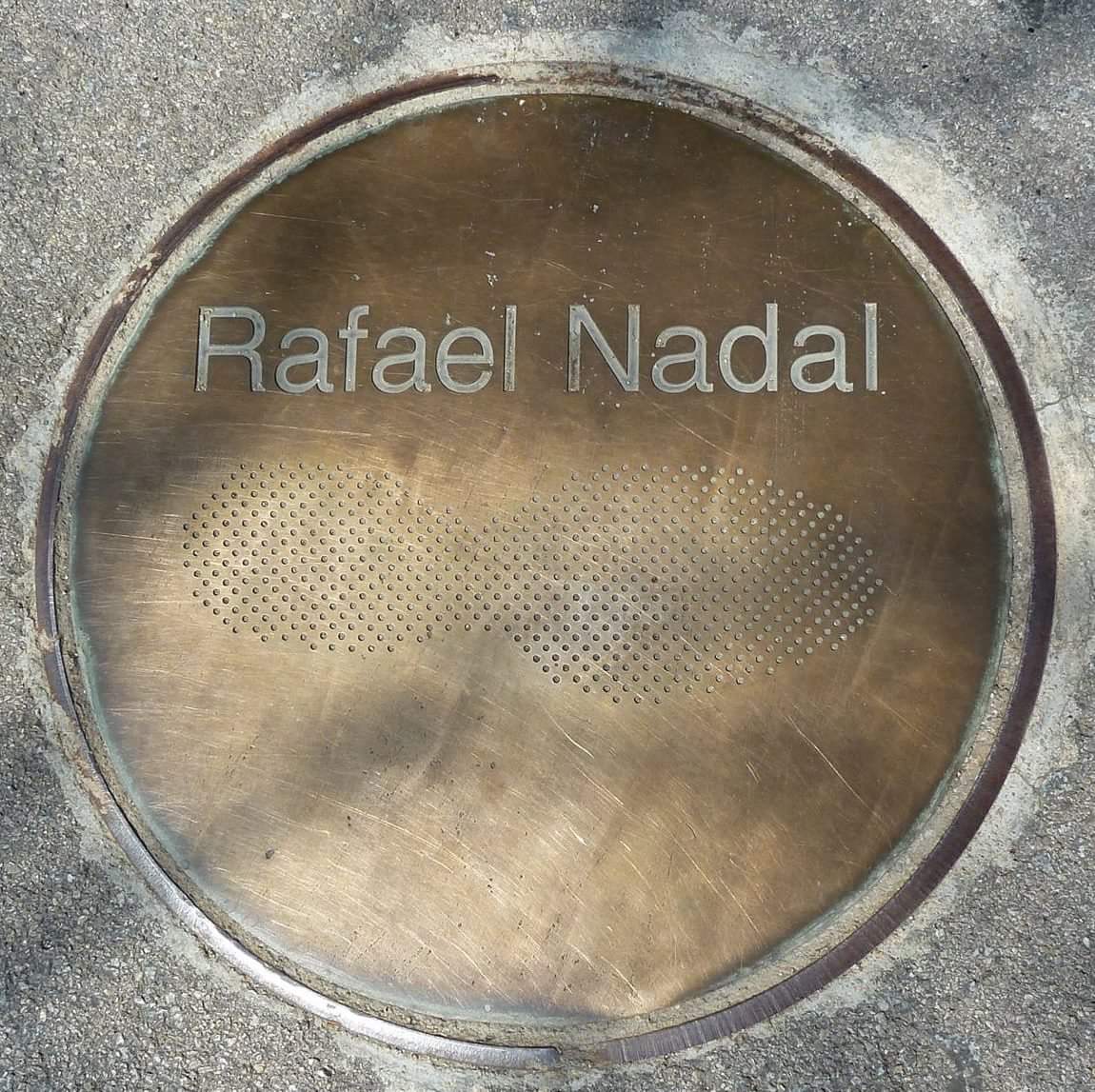 kbrigidear's tweet photo. @RafaelNadal Feliz Cumpleanos y Bonne Chance a Roland Garros! Vamos!!! 🎾🏆11 #KingofClay https://t.co/jsGdLLk6Um