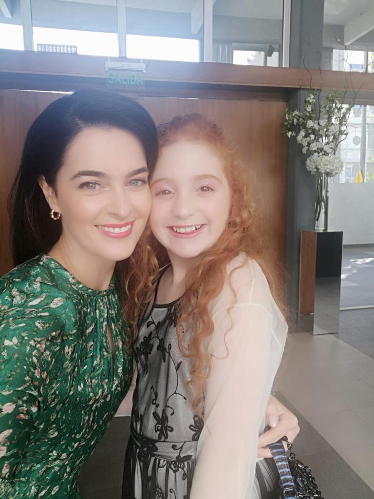 jackygomberoff's tweet photo. Felicidades a la batmitzva girl mas linda del mundo. #batdemora #lamesamasdivertida #lamesadelostiosmascool #todaslasdemasmesasnosabentwitear https://t.co/5qMKMIZRTN