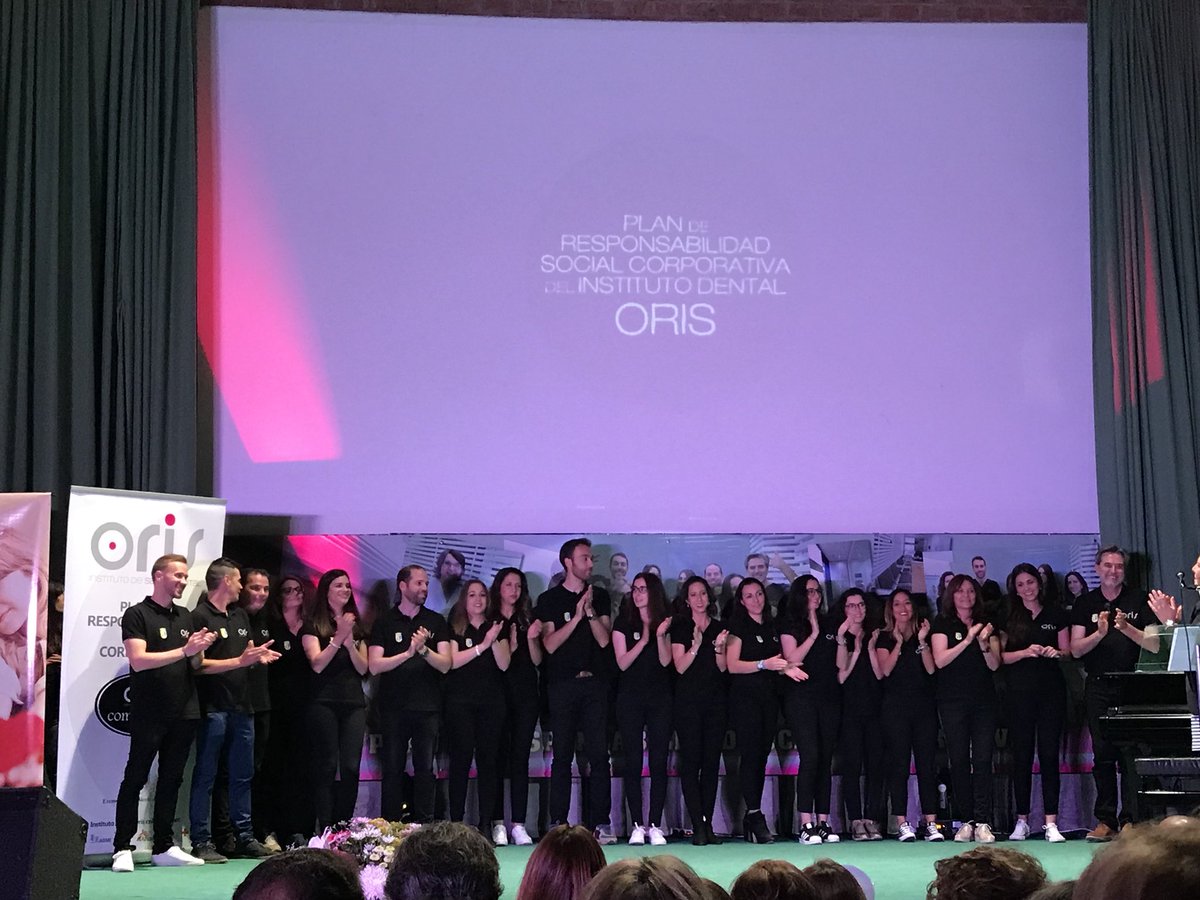 telefono clinica dental oris zafra