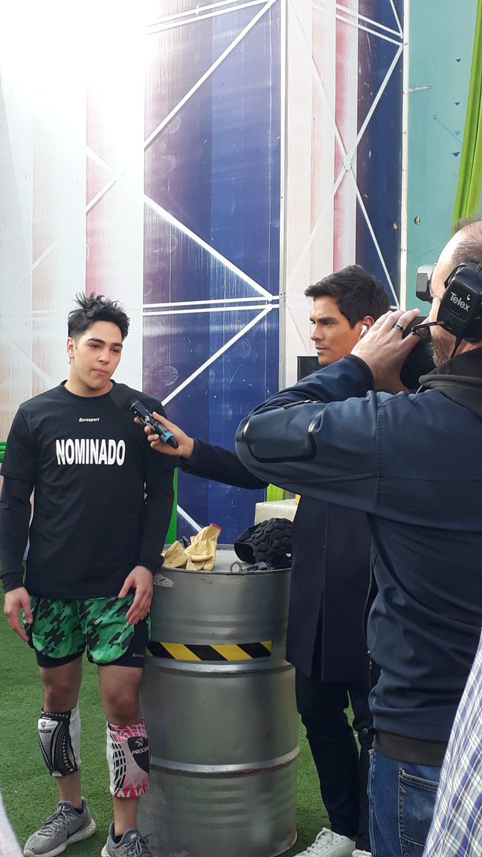 combatearg's tweet photo. ¡ @OficialIgnacio ❤ ganó el Juego de Eliminación, @Salo_Silberman 💚 deja #Combate.

#CombateDeFierro https://t.co/2zufjOXpuZ