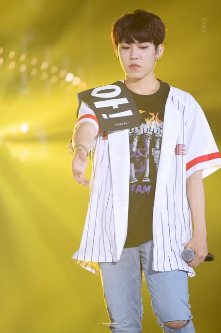 woojin pics 🐯 tweet media
