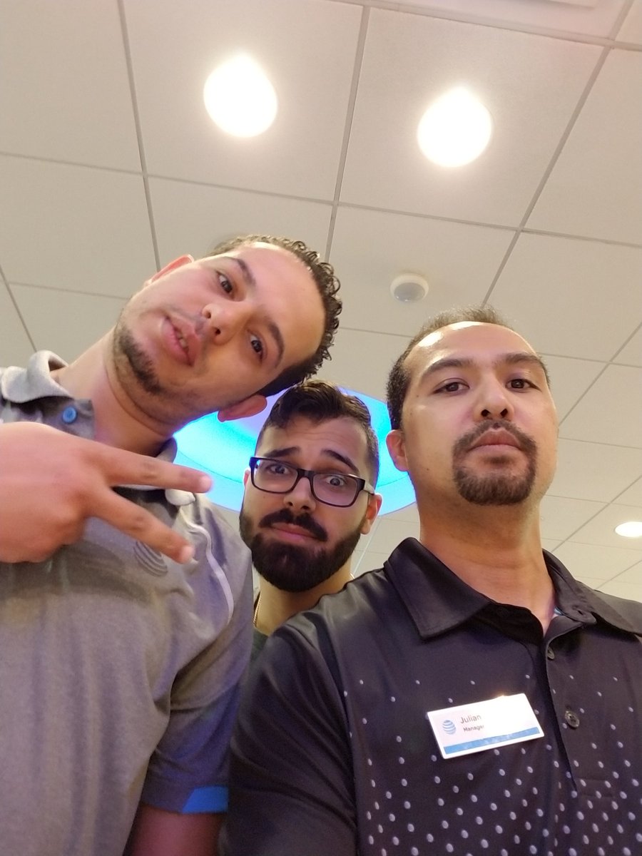ces_julian's tweet photo. We cooking in the rain DirecTV premium thanks to Aziz #TysonsCorner #streaming #superstarselfies #dtv #CEOtakeover #mountup @MAThecorner @RS917T @AnthonyVena @jd4180 @404girl https://t.co/xZokmhaQ7m