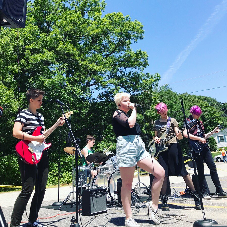 Live the Illusion tweet media