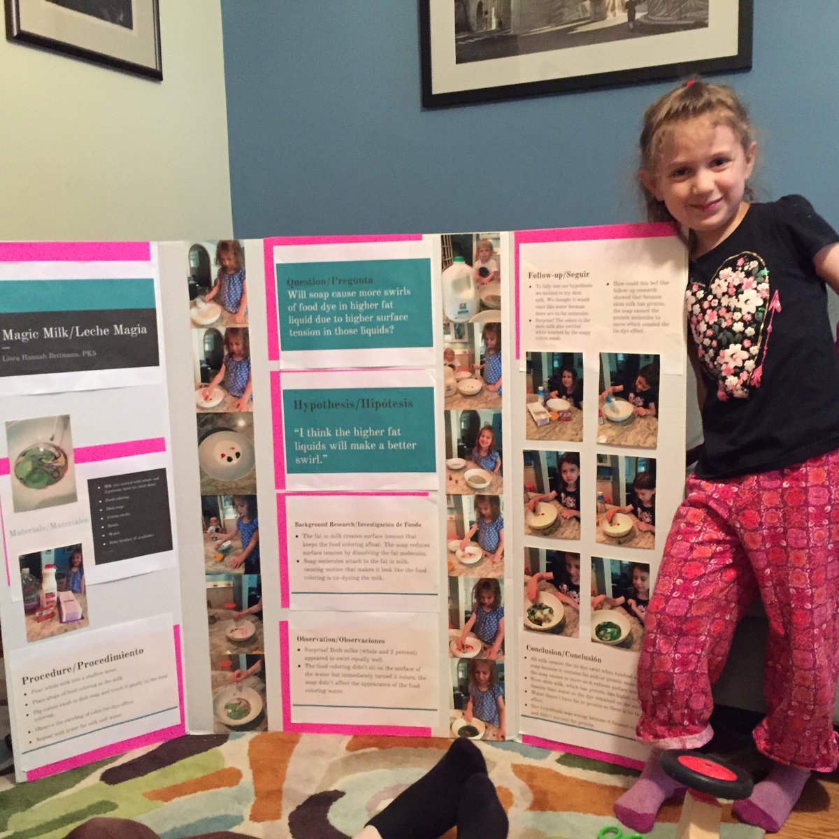 rbett's tweet photo. Came home from a meeting and my wife is just serious about making this Science Fair board with our daughter, have been working on it for weeks. #ScienceFair2018 @CentroNia https://t.co/TcMMjdlVcC
