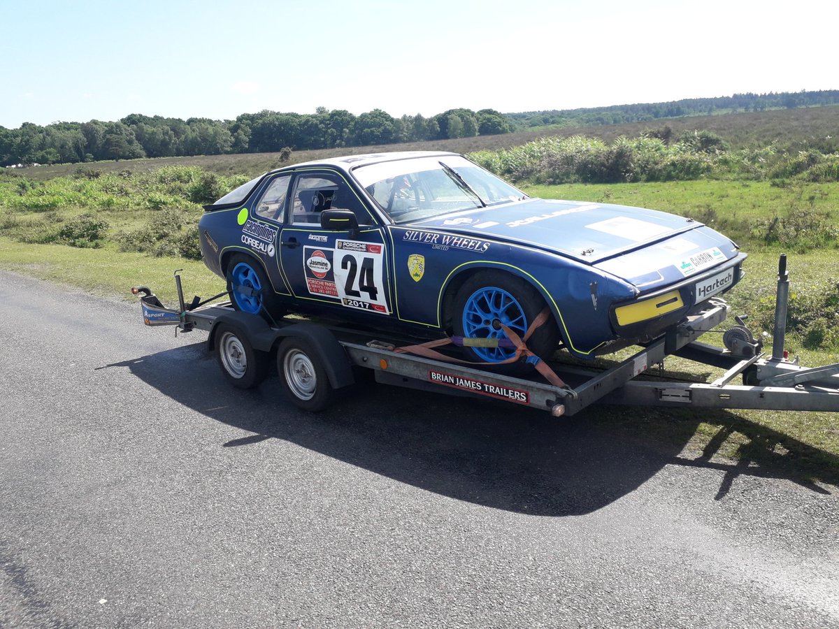 That's a wrap! Another #simplyporsche ticked off at <a href="/Beaulieu_Hants/">Beaulieu</a> with awesome weather, awesome people &amp; awesome cars!
Some great comments made about the car and I'm surprised how many people recognised me 🙈🙈