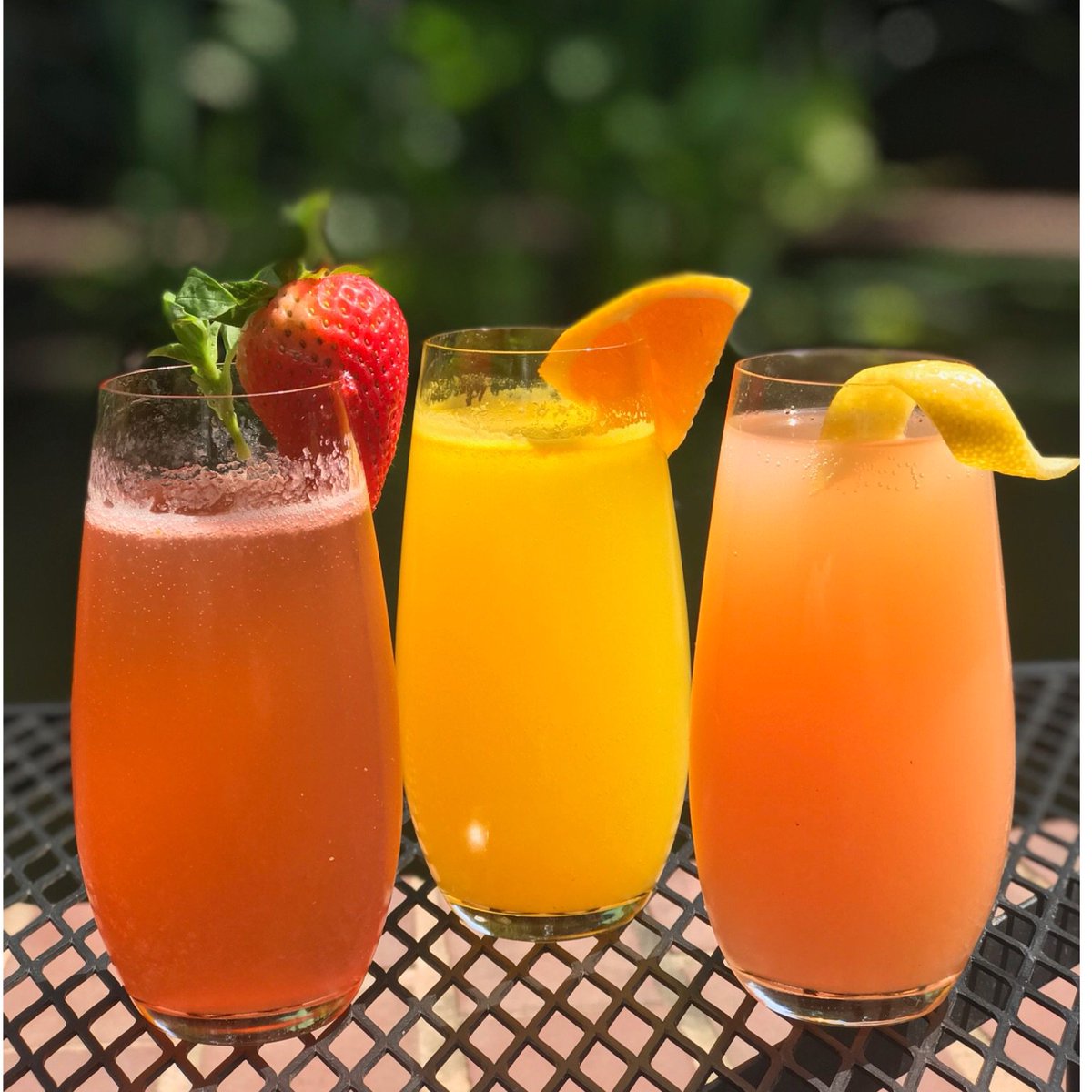 dilworthtr's tweet photo. We are loving mimosas today! Come try on your favorite ... traditional, grapefruit and strawberry basil 🥂🍾... #mimosas #sundayfunday #dtrwine #charlottesgotalot #patiodays #clt5 #cltfood #w#cltagenda #eatdrinkclt #ewpclt #cltobserver #bubbly #cltdining #discoverclt https://t.co/bquTinBF06