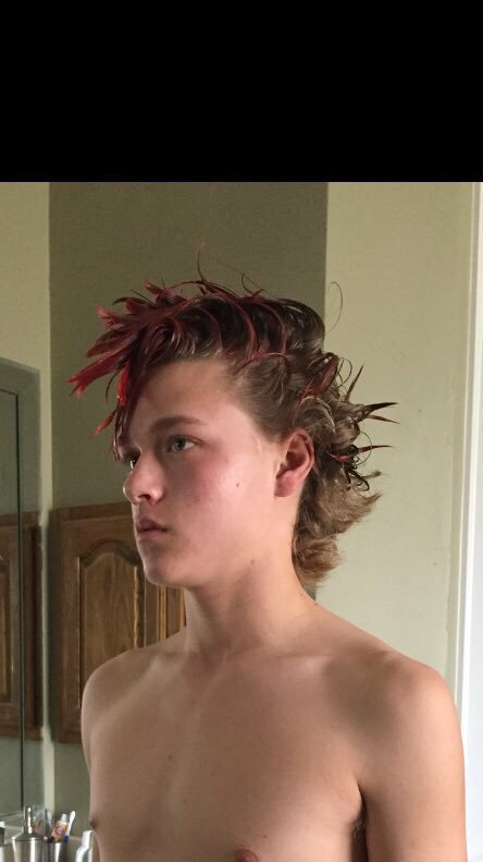 fc_foo's tweet photo. After signing 5 million dollar contract, @DrewChristian15 looks to translate his star kicking skills to the pitch. He was one of the most coveted free agents on the market, after surviving being mauled by a bear in the alaskan bush wilderness mainly because of his TFAM grind. https://t.co/mBhP2BCefp