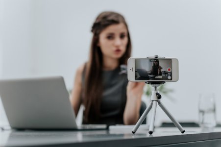 AndreiDSarbu's tweet image. MOBILE Streaming: ViewEverywhere Rolls Out Live Video Streaming Tools
mrweb.com/drno/printable…
#htanton #vieweverywhere #hightechdevelopment #marketresearch #LiveStreaming
