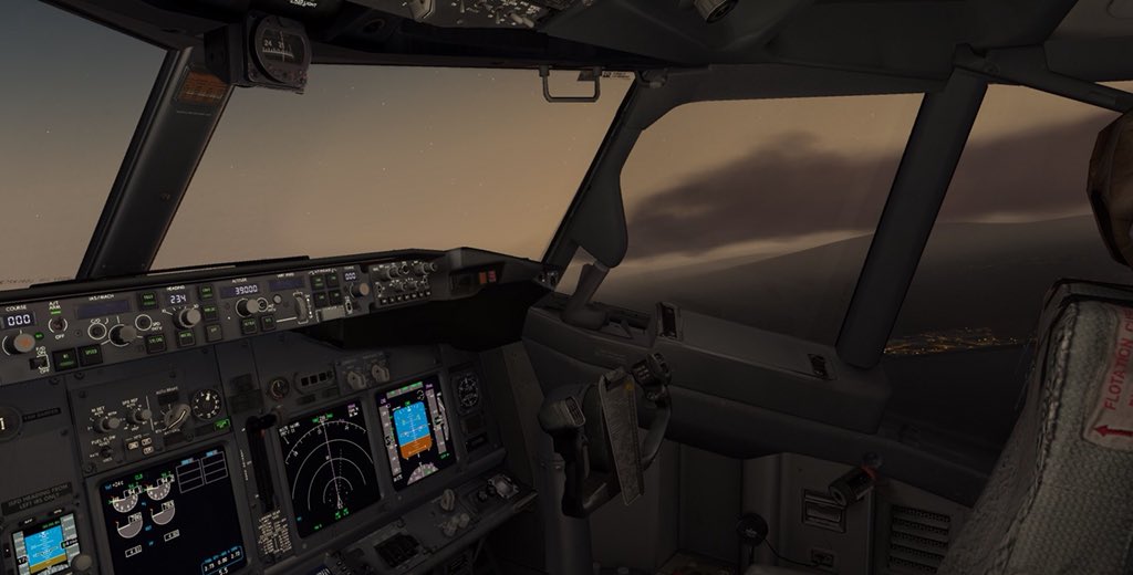 simatron_dan's tweet photo. Beautiful sunset departure out of Nampula #Mozambique tonight. #pmdg #b738 #p3d #flightsim https://t.co/7oTle3uSqR