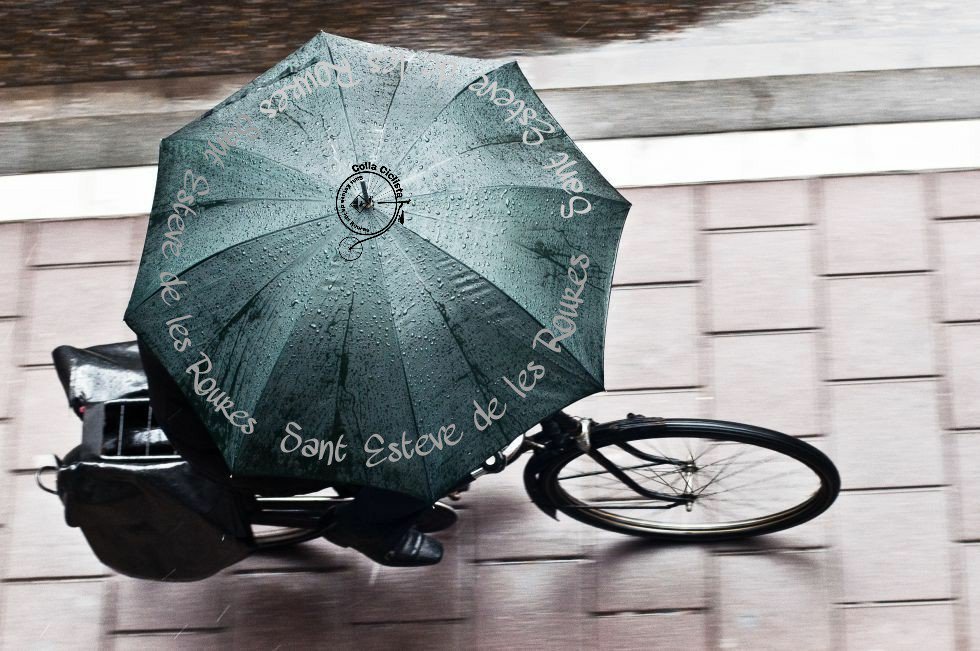 ☔ LA PLUJA NO ENS FA POR, LA REPÚBLICA CATALANA TAMPOC.
<a href="/MeteoStRoures/">Observatori Sant Esteve de les Roures</a> @MeteoSER  #RepublicaCatalana #RepúblicaÉsLlibertat #SantEsteveDeLesRoures #sedr