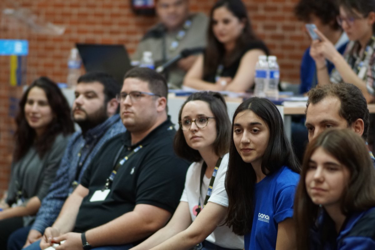 femaemurcia's tweet photo. Felicidades @Malcazar95 por ser la nueva vicepresidenta del @_CJE_ Desde tu federación te deseamos muchos éxitos y que sigas defendiendo con tanta pasión los derechos de la juventud española. 😘🤗 https://t.co/IoUCqkqELG