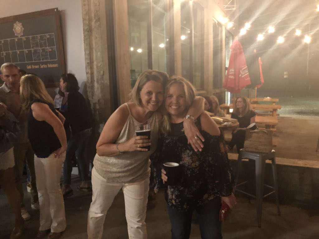 LisaGuillette's tweet photo. It was wonderful to catch up with @PCFriars1993 classmates this weekend! Thank you @providencecol for a great experience! Congrats @JennOM on your well deserved recognition! #PCReunion2018 #PC1993 https://t.co/4E2nUneish