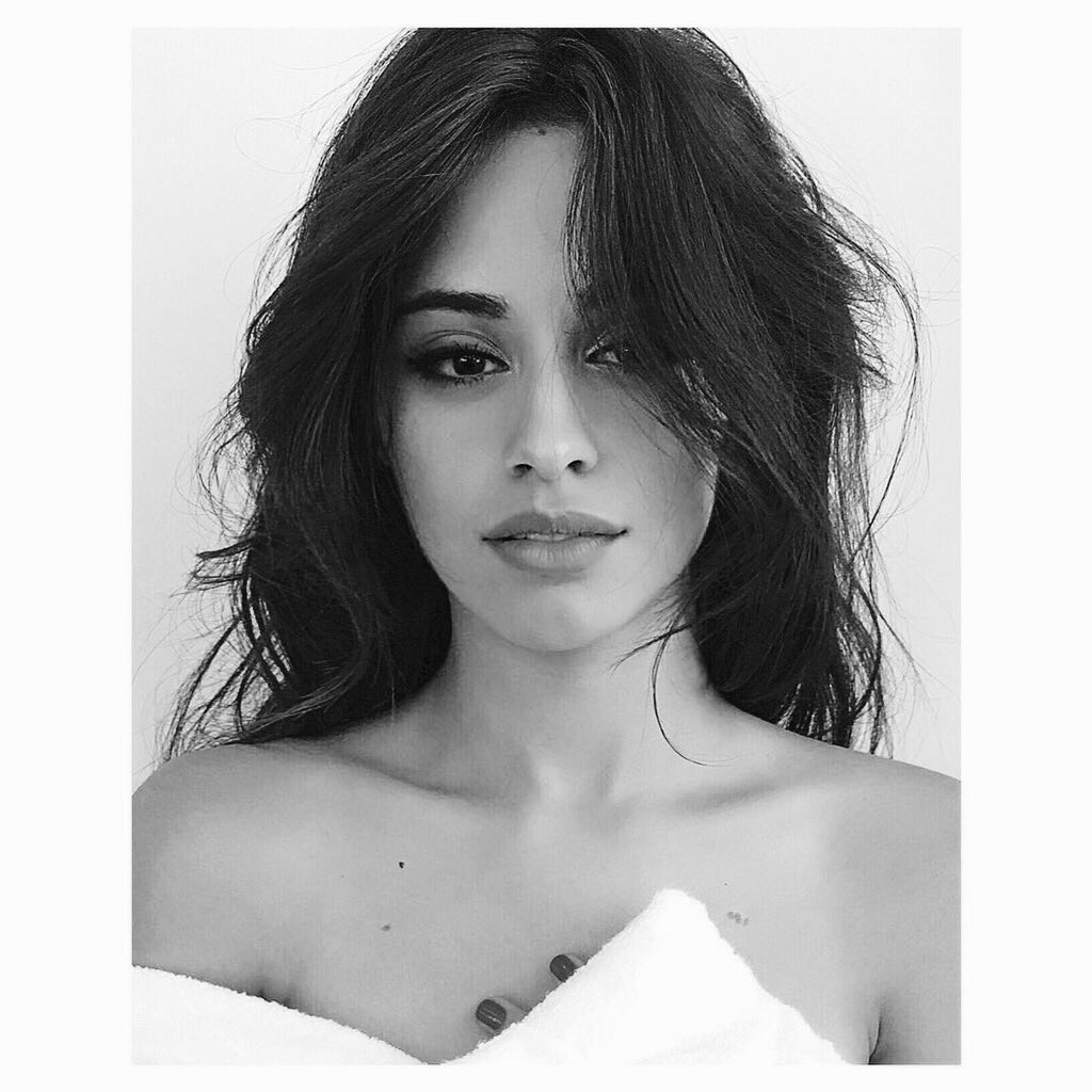 ccamilapics's tweet photo. SHE'S UNREAL. https://t.co/dnDp3ItxaB