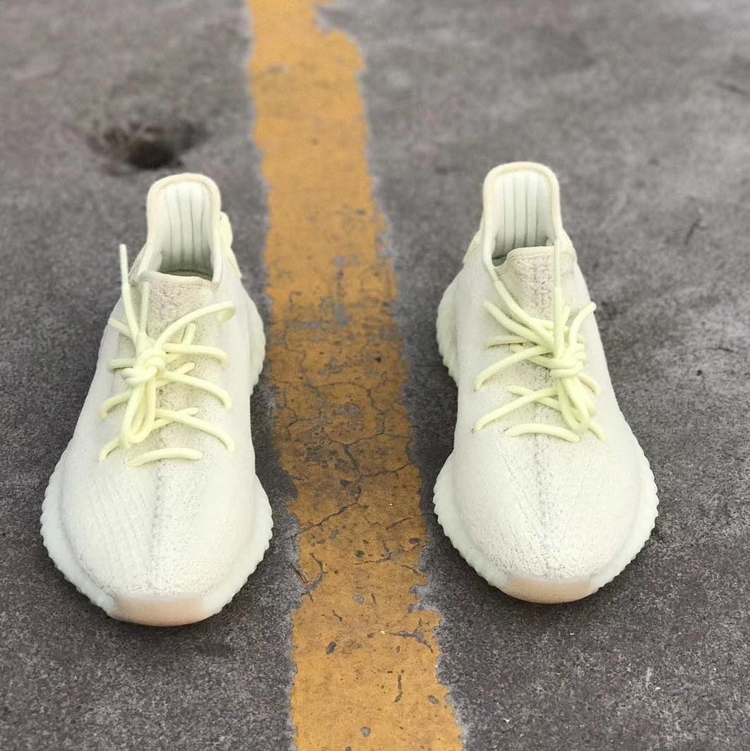 FreshCopss's tweet image. 🔴⚪️Slot available⚪️🔴
⚪️🔴Adidas Yeezy Boost 350 v2 “Butter”🔴⚪️ Release: June 30th⚪️🔴
💵125 Slot fee
#krazycopkingz #yeezybutter #yeezyseason #butterup #yeezy4prez2020 #YEEZY4Everyone #yeezus #whooopiscooop