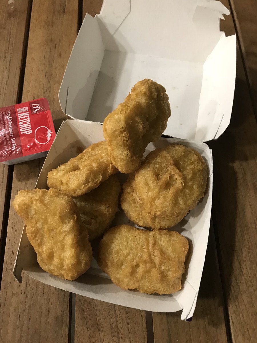 ChickNuggQueen's tweet photo. SEVEN. S E V E N. 7. Sept. Sieben. Siete. That’s all. https://t.co/N6btyZdHju