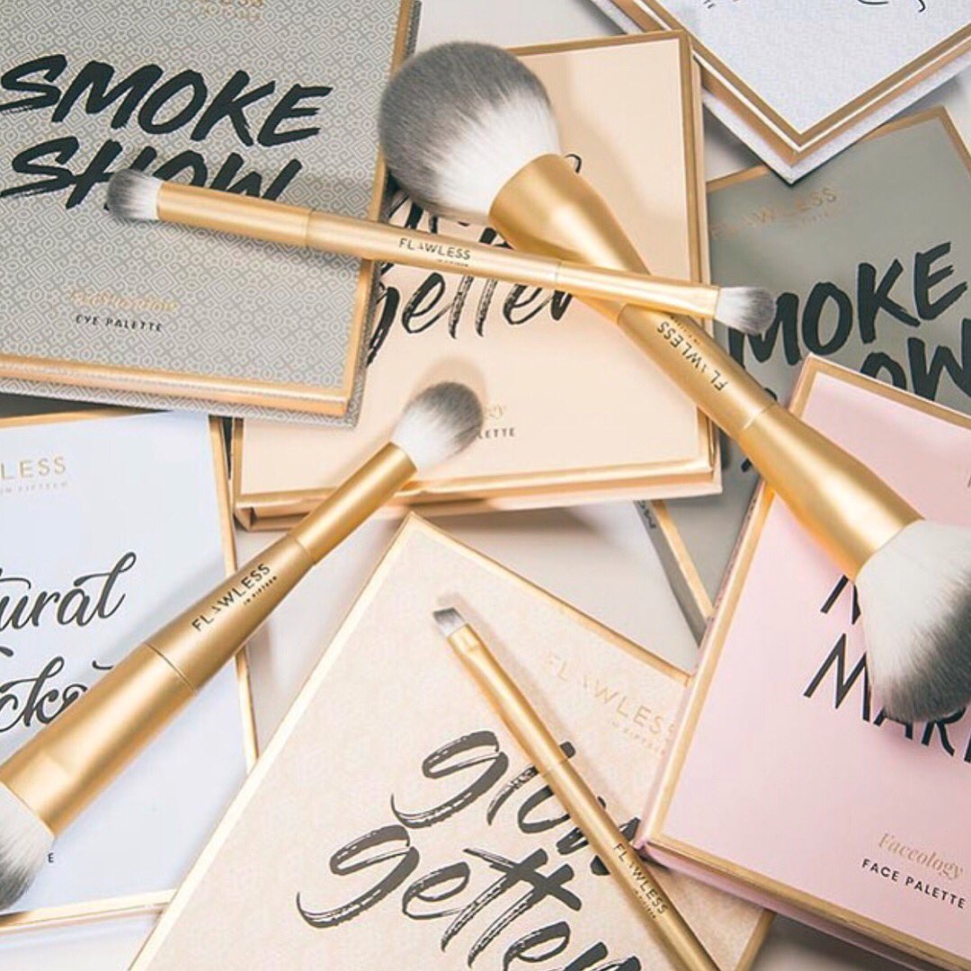 YorkdaleStyle's tweet photo. β¨ Exciting News β¨ As of June 7th, you can shop Flawless by Friday, their new makeup line + experience their Fast Beauty Bar exclusively inside CONCEPT π Stay tuned as we reveal more details. #CONCEPTYKD #YorkdaleStyle #CentreOfStyle https://t.co/cmFdYZJf0v
