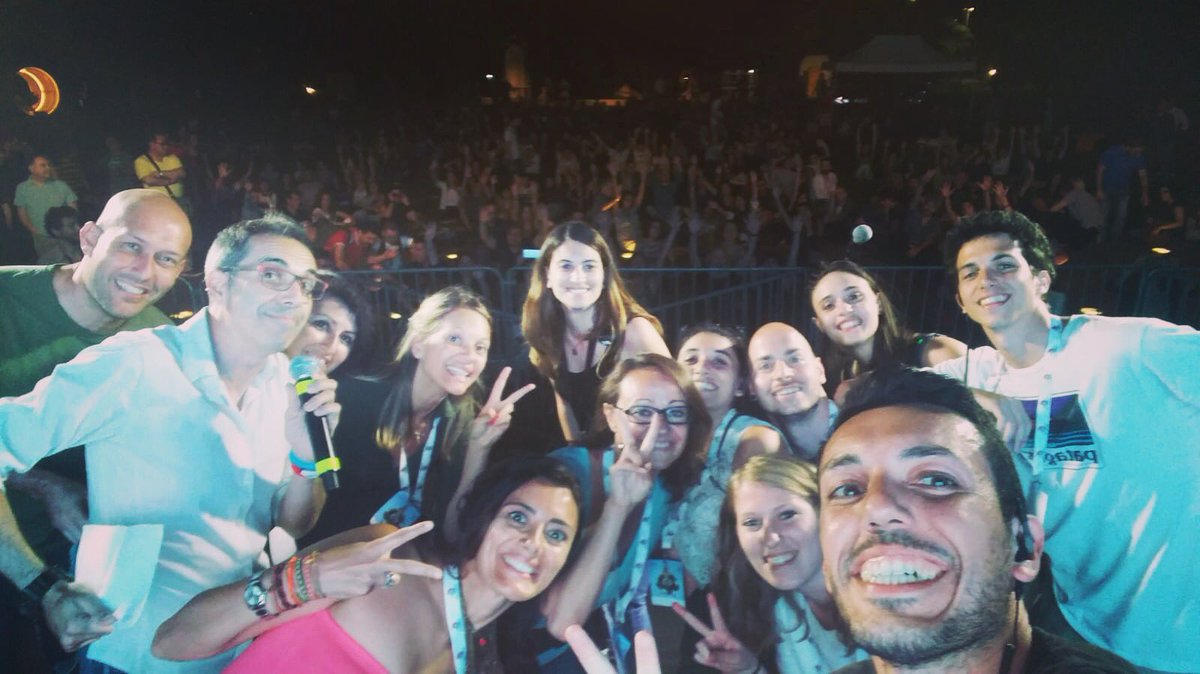 Da parte del Team #RadiocityMilano
GRAZIE a tutte le radio, gli speaker, gli ospiti, gli addetti ai lavori, i partner ma soprattutto a...VOI che avete riempito di energia e amore questa edizione del festival mondiale delle radio!!❤️🎉📻
Ci vediamo il prossimo anno! 
Big Love.