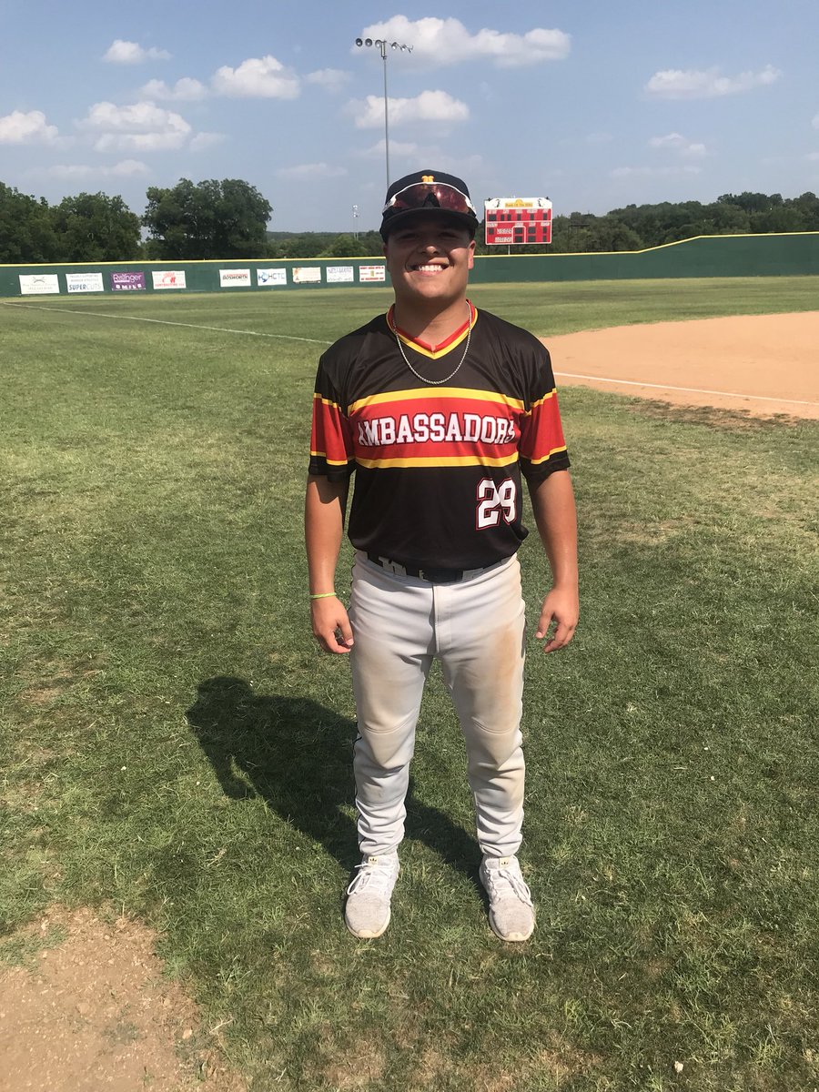 FiveTool's tweet photo. @VToolTexas F: @ALWFAmbassadors 7, WT Outlaws 6
PoG: @Linc_Lehew 2-3, HR, 3 RBI, 2R
Notables: Andrew Mitchell 2-2, 2B/ Ended up 6-7 on the day with 3 2B’s, 3B, 4 RBI
Christian Huey made a fantastic diving catch at shortstop and was a solid defender throughout the game. https://t.co/kFcbHXLxiQ