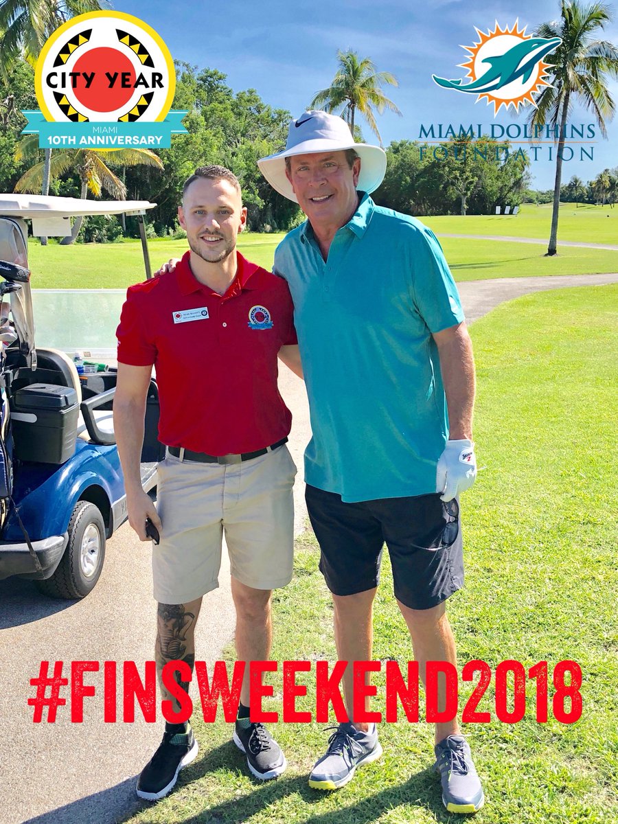 CityYearMiami's tweet image. #ICYMI: This weekend, the @MiamiDolphins hosted the 22nd Annual @FinsWeekend! The festivities raise funds to support @CityYearMiami and #scholarships for deserving students! We’re grateful for this incredible #partnership! @miamischools #makebetterhappen #finsweekend
