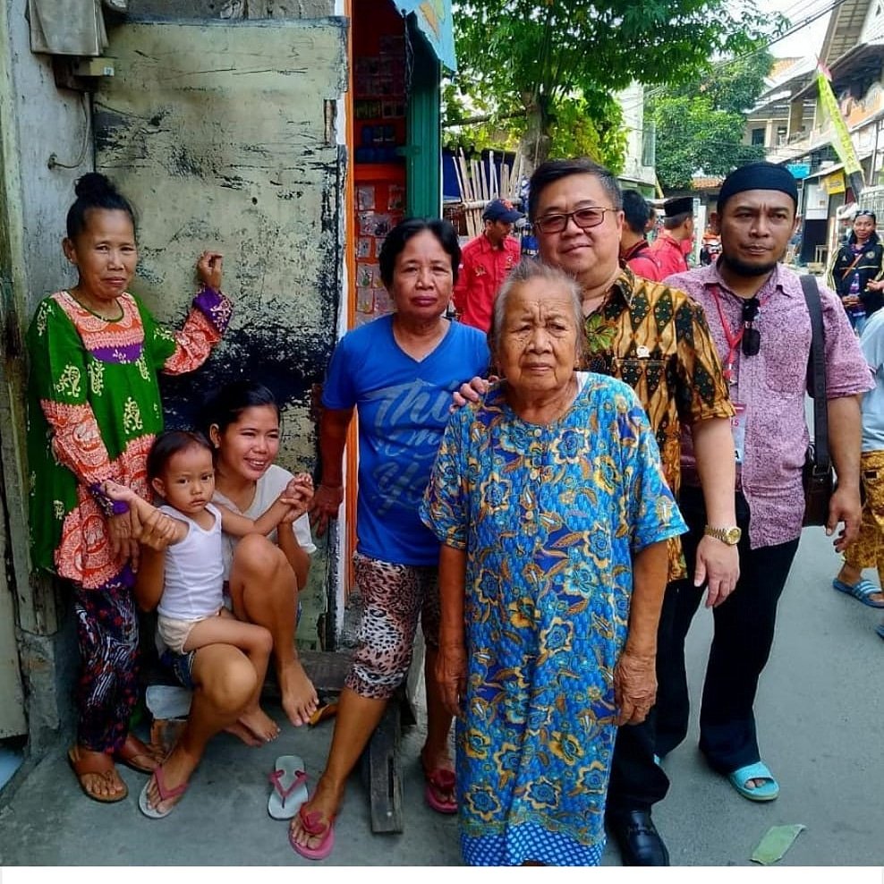 teddywijono's tweet photo. mengunjungi orang sakit di semanan, cengkareng
#megawatisoekarnoputri
#megawati 
#DarmadiDurianto 
#DPRRI #pdiperjuangan #pdip 
#jakartabarat #JakartaUtara
Tokoban123 jual ban truk bus
085211683888s https://t.co/JMEkq01tDB