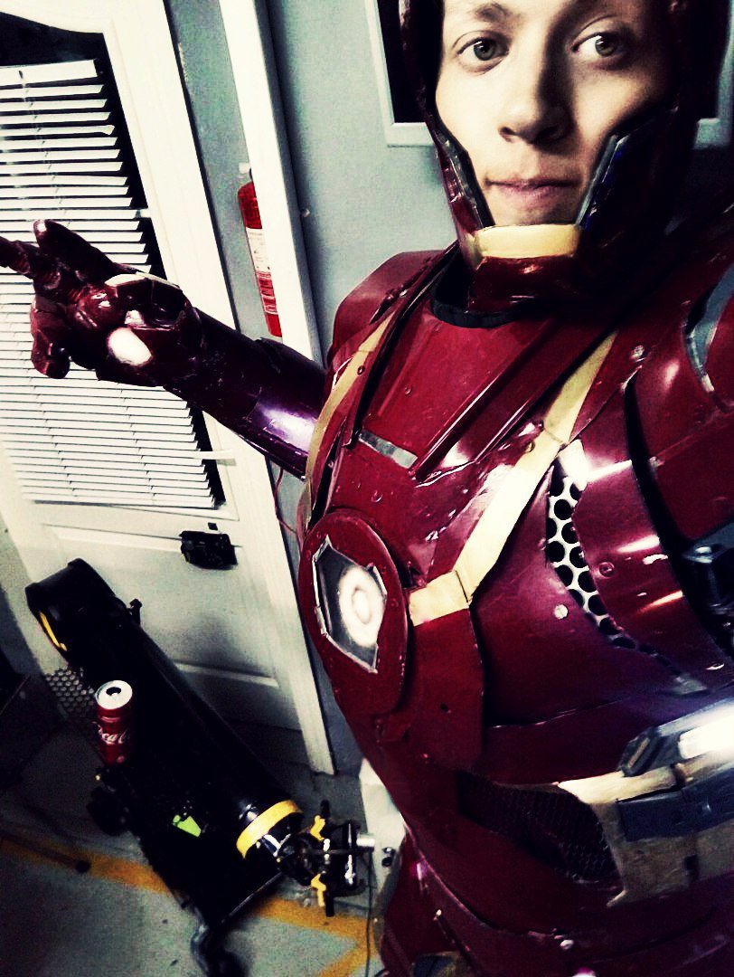 _Red_Maks_'s tweet photo. @RobertDowneyJr @Avengers @ROHHAD_GLOBAL Dear Robert  I need your help!  I'm your big fan and creating real "toys" of Tony. But people... -they don't believe in me ...
It'll be an honor for me have talk directly and get your feedback on my works... please... https://t.co/LUoS8qAFBz