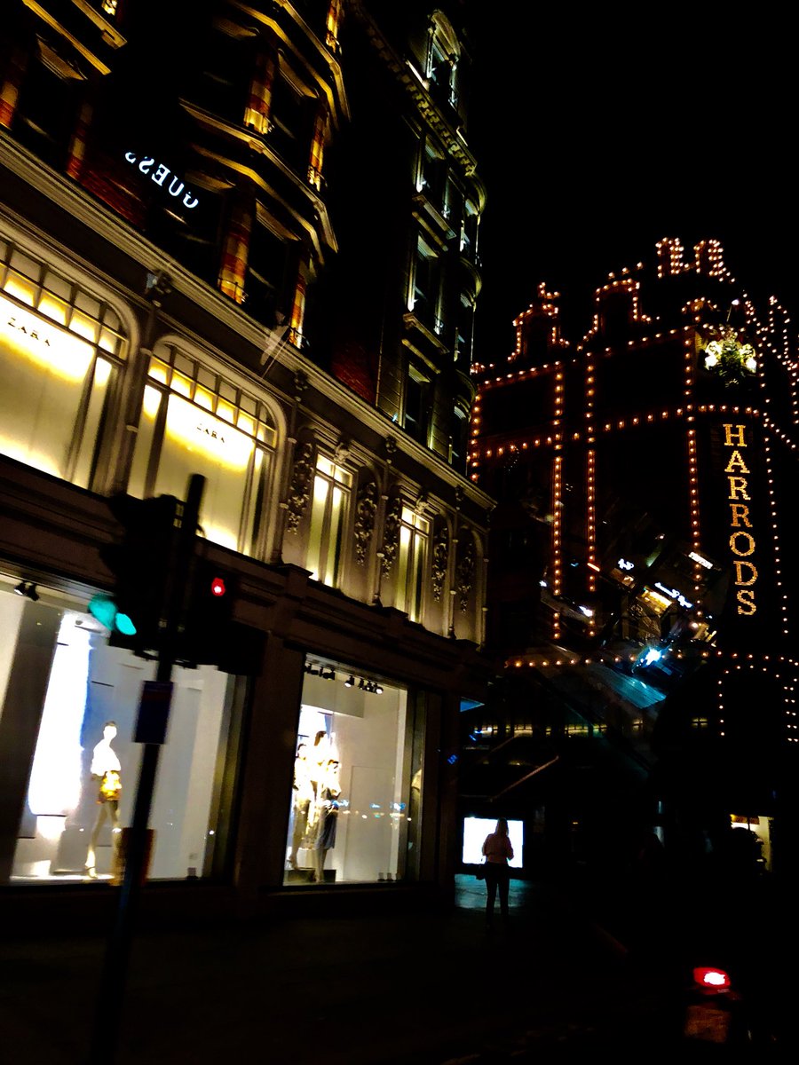 Harrods, darlings 🥂❤️